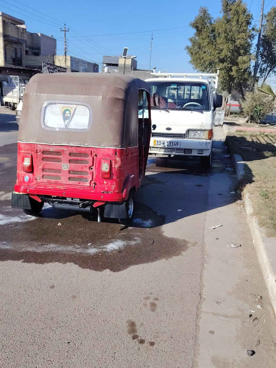 السلام عليكم للبيع مكان بغداد الحسينيه مال الراشديه تيك توك 18 موديل بيها ضربه صفحه ولغد اني اقول معمر عام والتكتك شوفه عينك اوراق مو رقم شراي يتصل على هذا الرقم *********** ما بيها اي نقص كهربائيات كلها شغاله جديد ماكينه جديده كلها اي نقص ما بيها والاستفسار على هذا الرقم ما متواجد خاص
