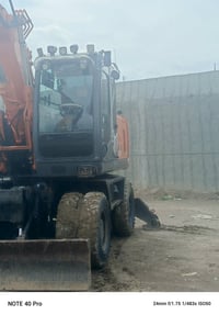 حفارء. لبيع. 2008.مكفول.كفال.عامء 07744456860