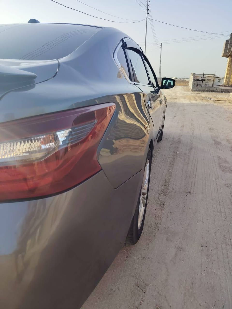 السلام عليكم.. مكلف بالنشر التيما ٢٠١٨ مواصفات فول عدا الفتحة محرك ٢٥٠٠ بيها ضربة بالبجم والشاصي الايسر متضرر ومعمر ماشية ٨٩
رقم دهوك  سنوية وهزة جديدة تحويل او وكالة...للمعلومات  الاتصال حصرا على الرقم ***********
او الرقم  *********** السعر ١٠٠ وبيها مجال بسيط
مكان السيارة بغداد حي القادسية بيع او مراوس باقل
