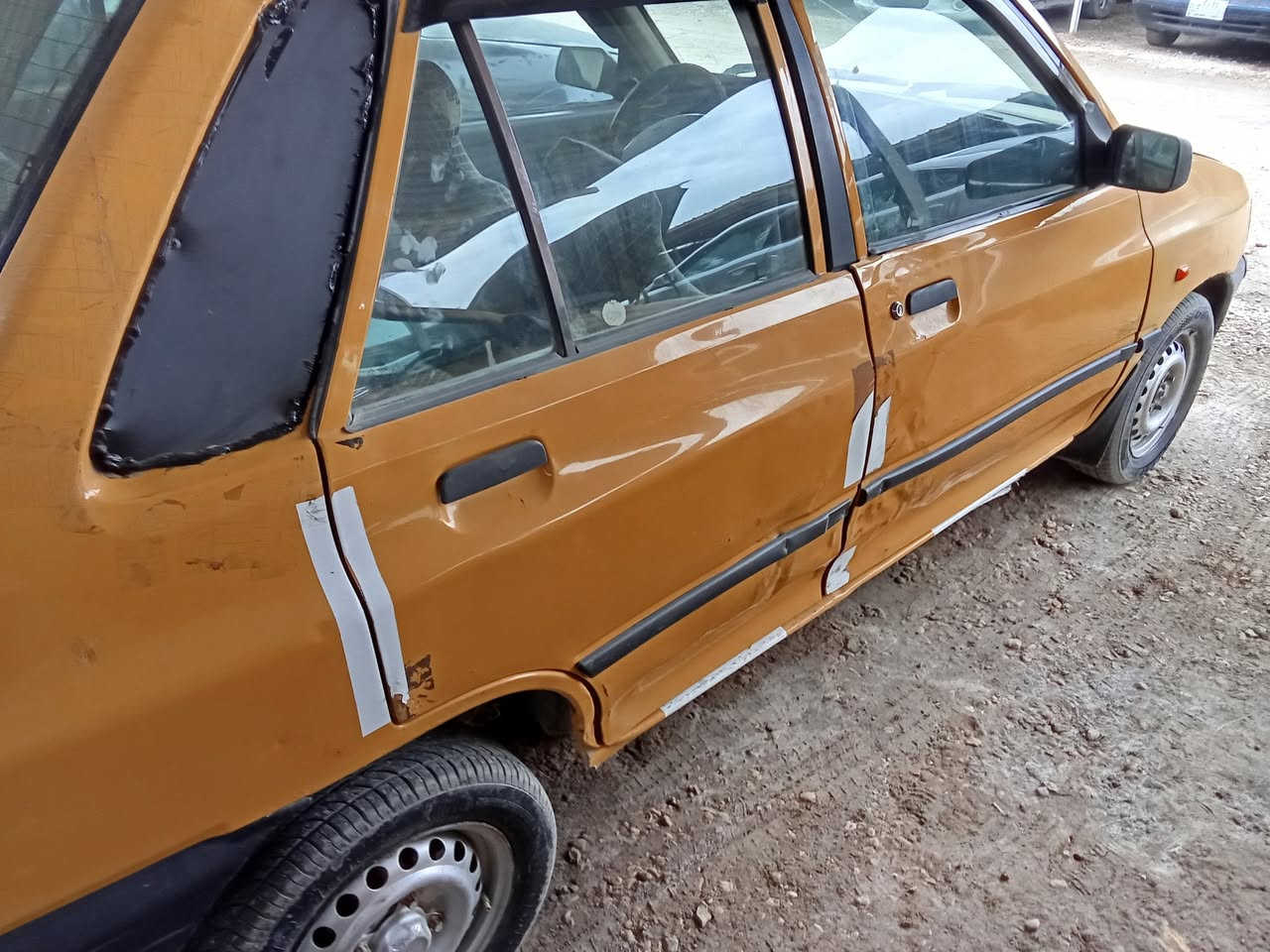 سياره موديل 11 مصفره وسنويه لل27 السعر 22بيه مجال السياره حلوه رقمه بغداد صاحبه يمي تلفون *********** العنوان بابل
