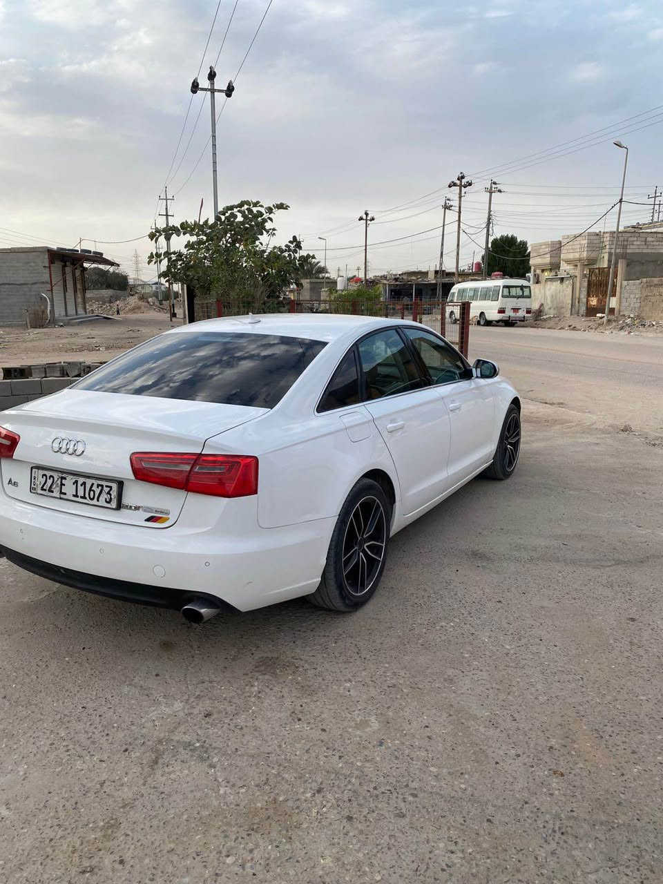 اودي موديل 2013سياره جديده كفاله محرك 4سلندر 2تيربو سياره صاروخ وجديده كفاله من كلشي تخم تاير جديدحداديه جديده تبريد ثلج سياره ماناقصها اي شي رقم اربيل فول مواصفات للخير مكاني بصره خور زبير ‭0788 800 0428‬ البصرة, العراق
