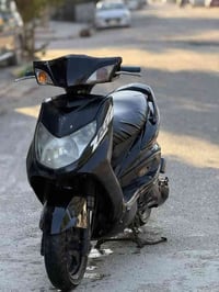 سنكس فحل كوري كابيتر دراجه حلوه كلها شغاله ما بيها نقص مكينه حلوه مكان...