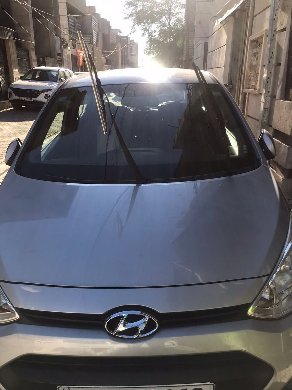 عندي اي تين مديل 2015
السياره مكفوله كفاله عامه 
لا صبغ لا تبديل 
صدر جديد داخله جديد 
سياره مال جناي 
ماشيه 40 الف حقيقي 
*********** 
الاسعر صاحب السياره رقمه يمك اتصل بي
