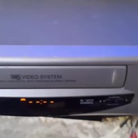 فيديو كاسيت • بدون ريموت • مع توصيل