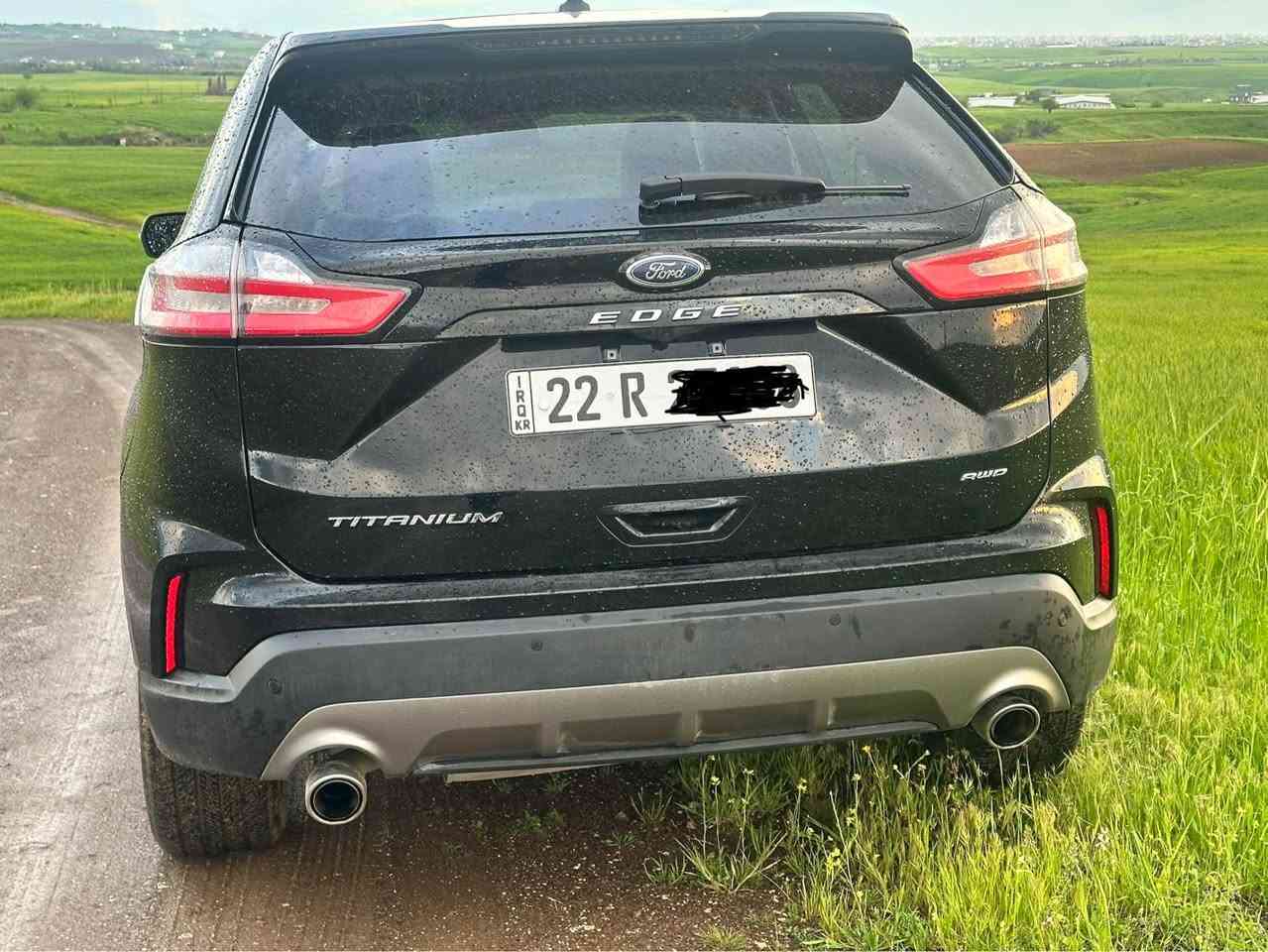 Ford edge 2023 titanium black 
فوولە تە نها پانۆراما نیە 
33مایل رۆشتوە 
بونیتی بویاغە لە گەل دوو سی شوین ساردی 
ئیرباگی سوکان و شانی تەقیوە 
سوکان دانراوە تەوە 

هه ر چوار تایەو پاتری  تازە یە 
رەقە م  هه ولیرە 
داوای 169 وەرەقە ی لیدە کەم 
وەتس ئەپ ڤایبەر تیلگرام 
*********** بشدار, السليمانية

