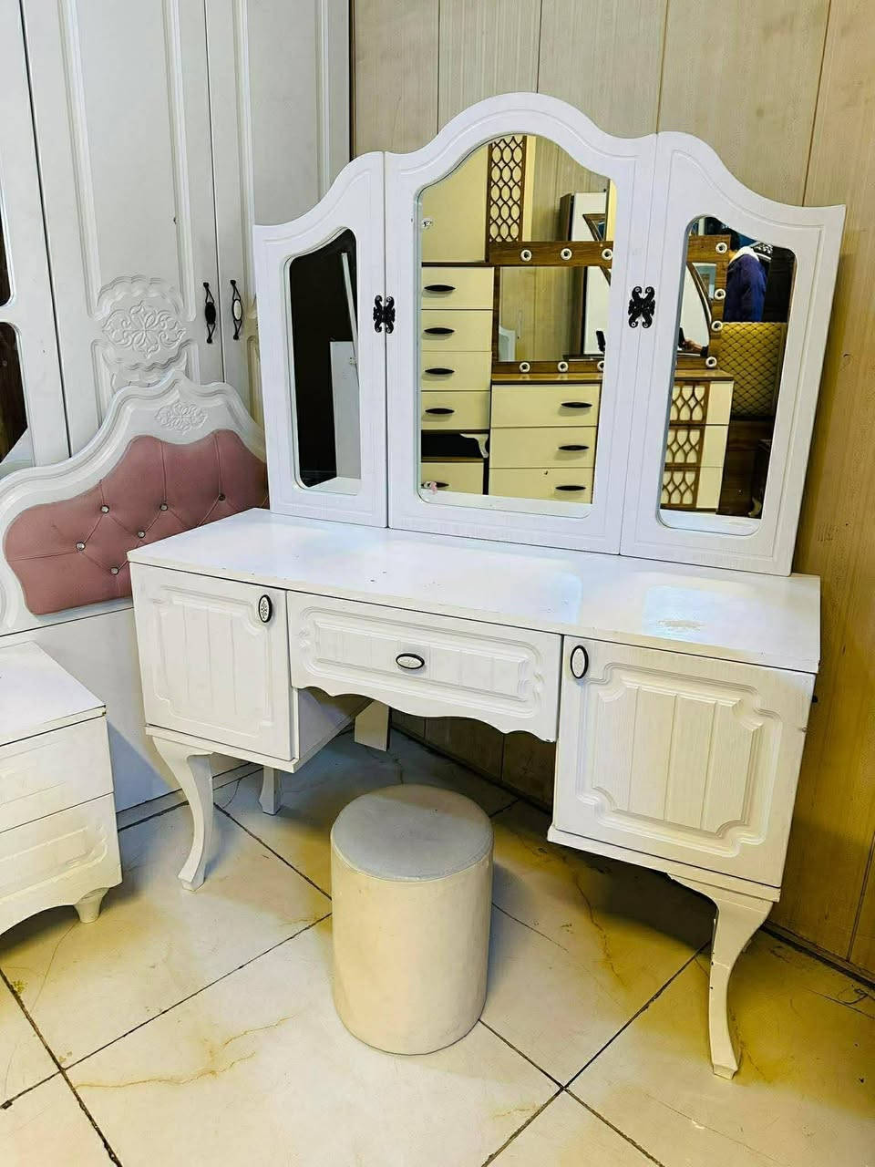 غرفه تركي كانتري شبابيه مستخدمه
غرفه نضيفه مثل بل صور 😍✨
غرفه 6 قطع 💎✔️
غرفه ول توصيل وشد 650 فقط🔥


**إذا كنت صاحب هذا الإعلان وتريد حذفه لأي سبب، رجاءا أرسل رسالة إلى الدعم الفني**