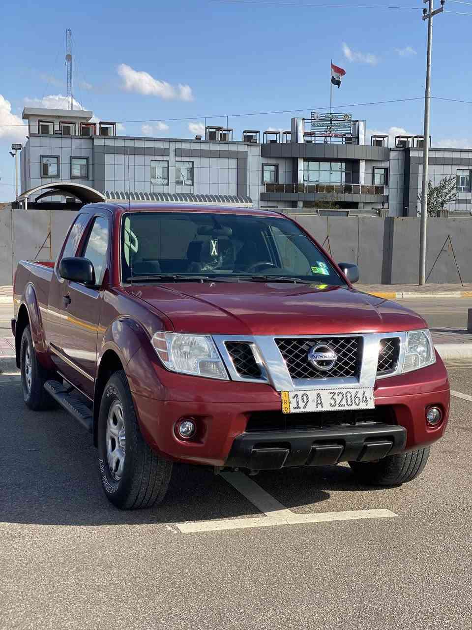 نيسان فرونتيرا2021
قماره وربع اربعه راكب 
جاملغ وبنيد بدون دواخل 
المواصفات 

شاشه 
كأمره 
تدفئه تبريد 
تحكامات ستيرن 
حساسات امامي خلفي 
مودات قياده(سبورت نورمال  سمارت)
مكينه V6
كشافات ضباب 
مثبت سرعه
بدي طويل 

رقم كربلاء 
بيع او مراوس 
مكان السياره كربلاء 
السعر ١٤٠ وبيها مجال بسيط 
صور الحادث بل منشور 

التواصل :***********
