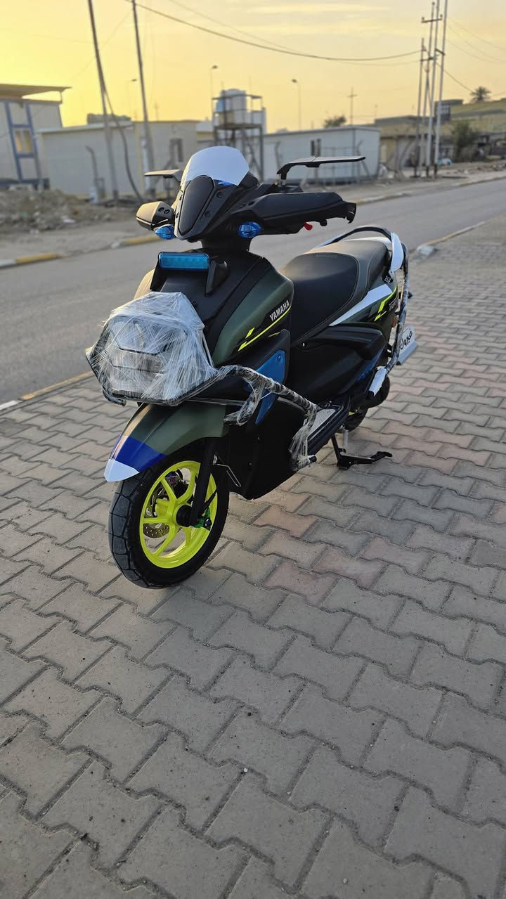 للبيع دراجه ZR2025الدراجه زيرووو ومكفوله كفاله عامه بانزين كله محسن ودهن موتل الاصلي وكامله الدراجه من درع امامي وخلفي من ارضيه من هوائيات من مرايات من واقه للصانصه مكانهه الرميثه وسعرهه2450قفل شرط النضافه تجي وتشوف بعينك***********
