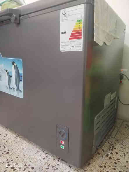 مجمدة للبيع ١٤ قدم مال شركة بيلسان مستخدمة شي قليل نظافة فول للأستفسار *********** او وات ساب مكاني بغداد زيونة
