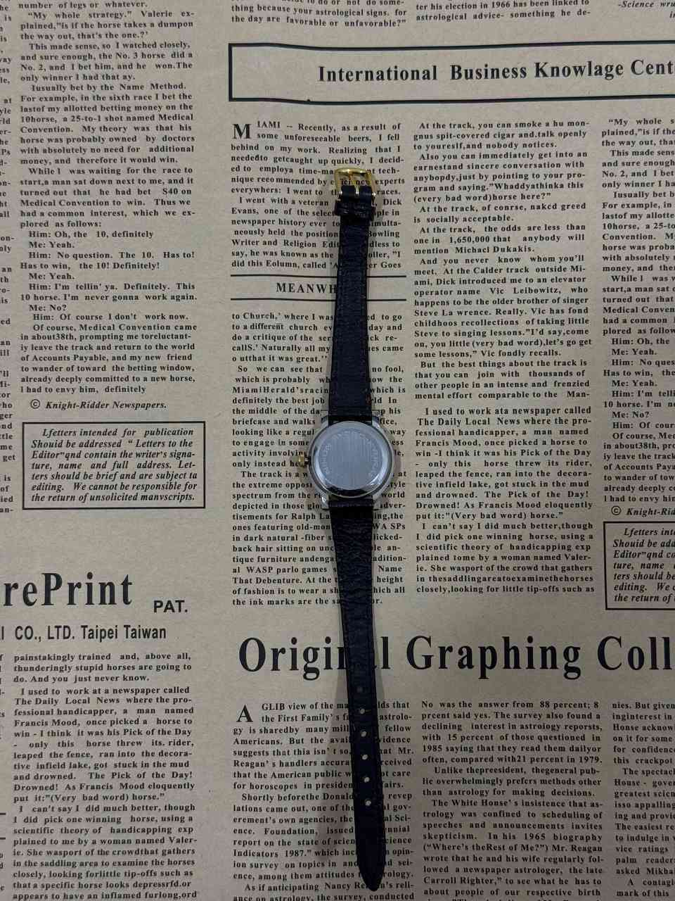 اصلي فنتج مخزن
نسائي مطعم ذهبي 
سير جلد حقيقي تطريز 🪡 
ياباني اصلي 
شكل مميز 
نسبة النظافه ٩٨٪؜ اخو الجديد كأنما مخزن 
ب٣٥ الف فقط 
يتوفر توصيل 🚚


**إذا كنت صاحب هذا الإعلان وتريد حذفه لأي سبب، رجاءا أرسل رسالة إلى الدعم الفني**