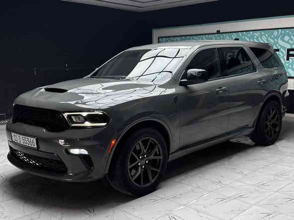 🔷السيارة : دوج دورانكو فدرالي R/T

🔷سنة الصنع : 2023

🔷اللوحة : رقم بغداد مميز

🔶السعر : 295 وبي مجال بسيط

🔷الضرر : بنيد وجاملغ مبدل ومصبوغ ضرر سطحي فقط

🔷لون اسمنتي

🔷رقم الشاصي : 1c4sdjft9pc558152

🔷المواصفات: R/T

🔹حجم المحرك : 8 سلندر 5.7L 

🔹عداد المسافة: 43 الف قابل الزياده

🔹كشن السائق ذاكرة

🔹سقف رولز رويس

🔹انارات محيطية

🔹داشكام مرأة وسطية 

🔹رادار جانبي وخلفي

🔹سستم اكزوز SRT

🔹اكزوز ريمونت

🔹دشبول شامواه

🔹حساسات خلفية

🔹ستيرن SRT

🔹قطعتين تبريد

🔹كراسي جلد وشامواه

🔹كراسي الامامية كهرباء

🔹ويل كب حجم 20 انج SRT مع تخم تاير جديد

🔹لايتات LED بالكامل

🔹شاشه تحكم بالايعازات

🔹تحكم ستيرن جهتين

🔹بصمة ابواب وتشغيل وتشغيل عن بعد

🔹مع باقي المواصفات R/Tمعروفه 

🔹اويل كاتچ كان 

مكان السيارة :- كربلاء المقدسة
رقم الهاتف :- *********** ( واتساب )
                                       ***********
