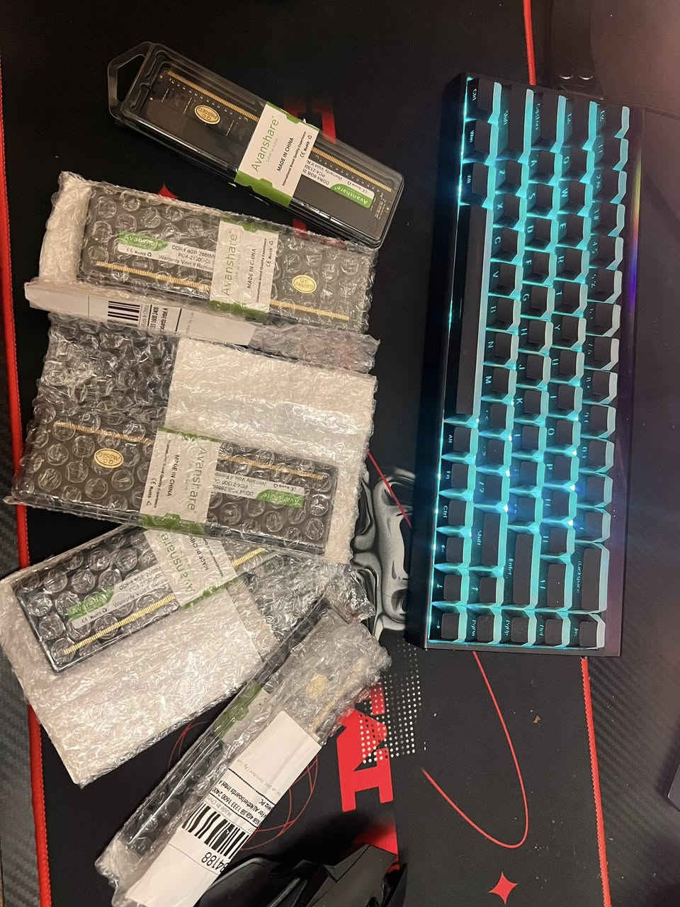بسعر 60 للقطعة وبيها مجال اذا اخذت اكثر من قطعة
واكيد حيكون شي خرافي السعر🙂‍↔️
5رامات avanshare ddr4 8g 2666-3200Mhz


**إذا كنت صاحب هذا الإعلان وتريد حذفه لأي سبب، رجاءا أرسل رسالة إلى الدعم الفني**