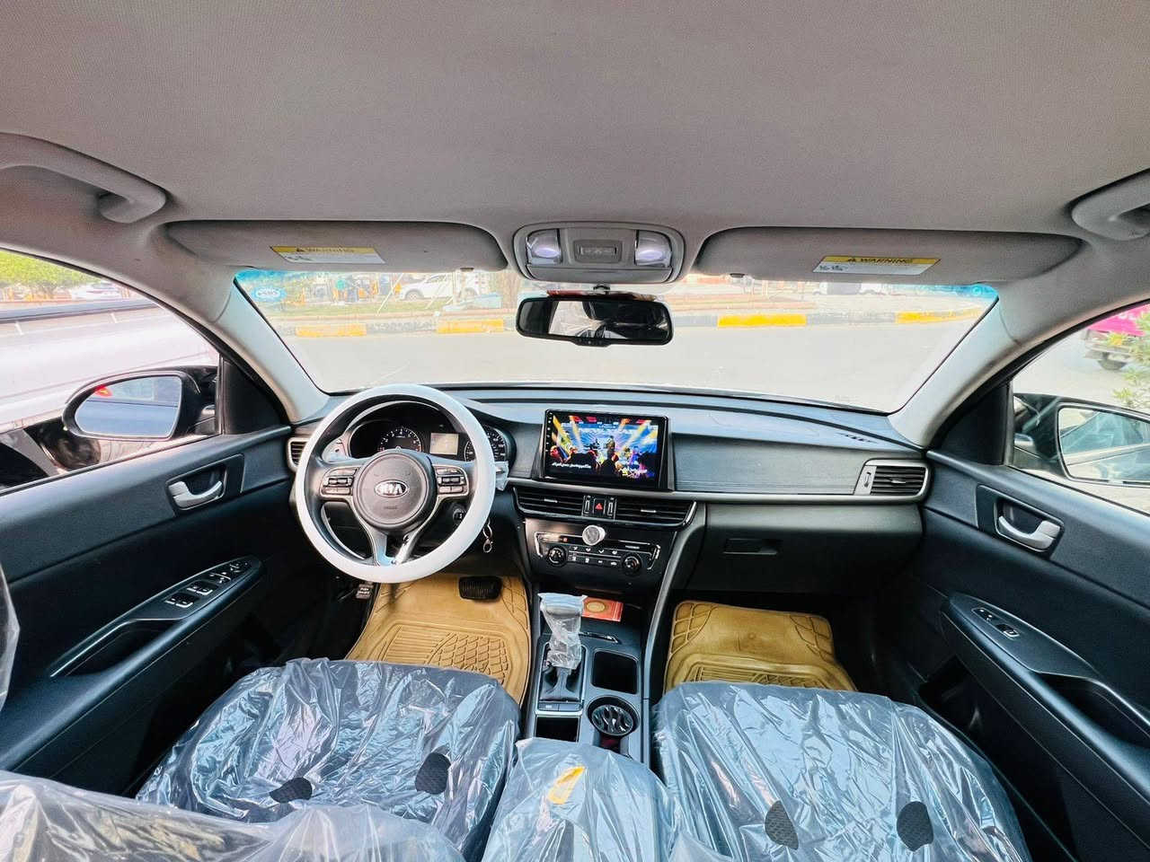 سلام عليكم كيا اوبتما ٢٠١٧ وارد أمريكي حادث جاملغات الأمامي والخلفي سياره اي نقص مابيهه سعر ١٣٥ / ***********
