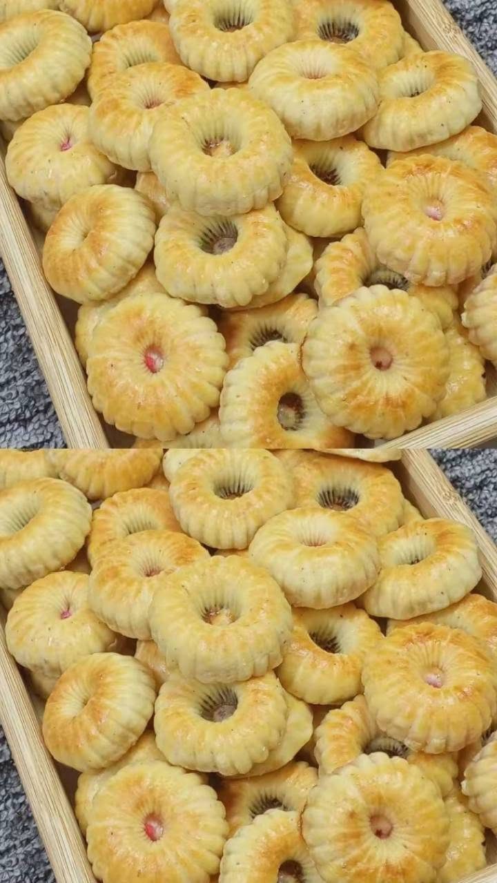 🥮 كليجة بيتية كيلو الكليجة: 7000 د.ع
كبة تمن 20 قطعة: 5000 د.ع
خلية النحل الصينية: 6000 د.ع
للطلب مراسلة الصفحه 📩
التوصيل داخل المحموديه فقط


**إذا كنت صاحب هذا الإعلان وتريد حذفه لأي سبب، رجاءا أرسل رسالة إلى الدعم الفني**