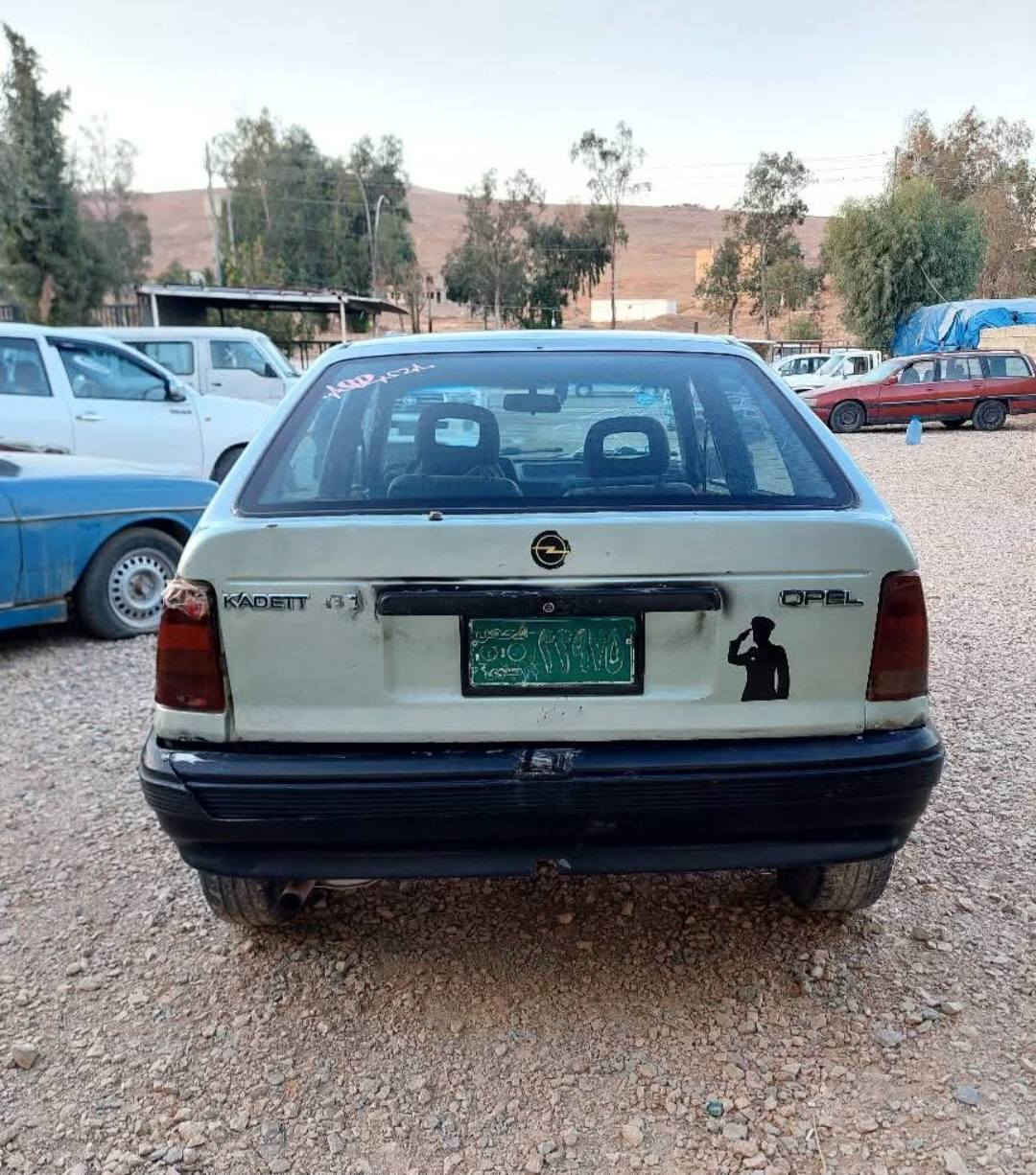 ئۆپڵ کادێت مۆدێل1991
سەنەوی وەکالەو واجیهەیە کەفالەتی مەدەنی بەشەرت مەکینە 16قایش باریکە گێڕ...مەکینە...تەقەوڕەقەی..بەشەرت...پێشوپشتی لێدرانی نیە.....کارەبایاتی کامل ئیشدەکات...سلایتە...سەیارەکە ماڵی فەقیرە بێ کێشەیە بەس ماشەاللەی دەوێ بەنزین کەم دەخوات هەردوو ڕەقەمەکەی ئەسڵیە سەیارەکە خاوێن ماوەتەوە هەتا ئێستا دەشبولی نەتەقیوە بەشەرت...... قەردو...قیست.. سەودام نیە بەس فرۆشتنە..

لەسعردایە...داوای 13وەرەقەومەجالەکی برایانەی لێدەکەم

ژ.م..***********
