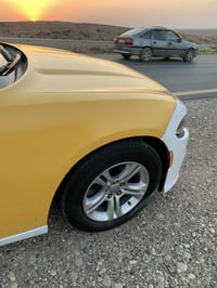 جارجر البيع موديل 15بس معليه 18اليساره جاهزء من كلشي سعر 150بيها مجال ...