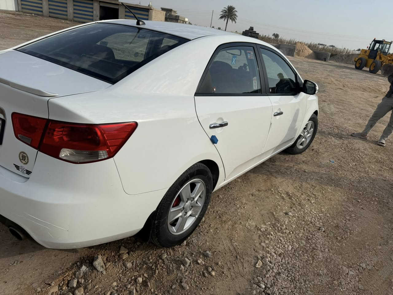 سيراتو 2011
كفاله عامه ماعده البنيد بخشمه اكو صبغ 
رقم اربيل باسمي جاهزه من كلشي تخم تاير باتري جديد محرك وكير كفاله  مكاني حله ***********
