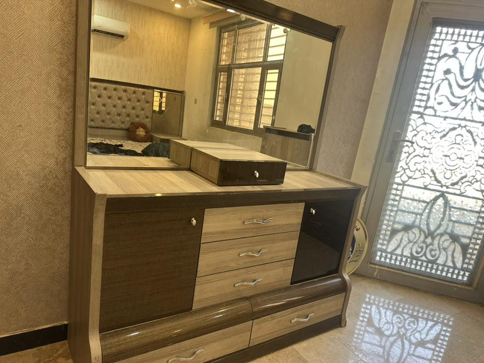 سلام عليكم غرفة تركيا غرفة نضيفة جدا فقط هاي ضربة مثل ما موضح بل صورة للبيع سعر خاص الاستفسار ***********

مكاني بغداد تقاطع النهروان
