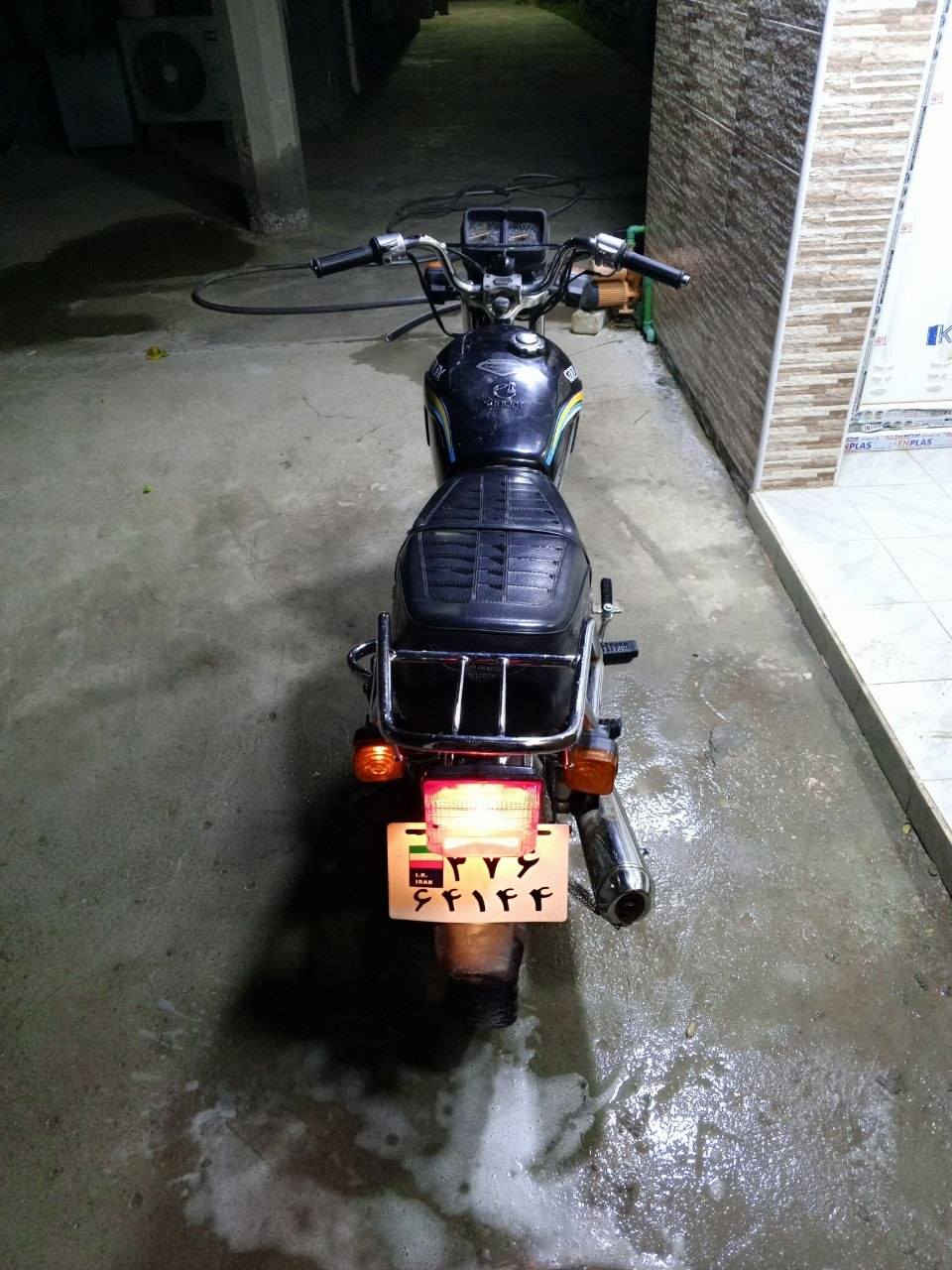 السلام عليكم دراجه للبيع 24اوراق سكنر كفاله عامه نقص بس بريك امامي السعر خاص ***********
