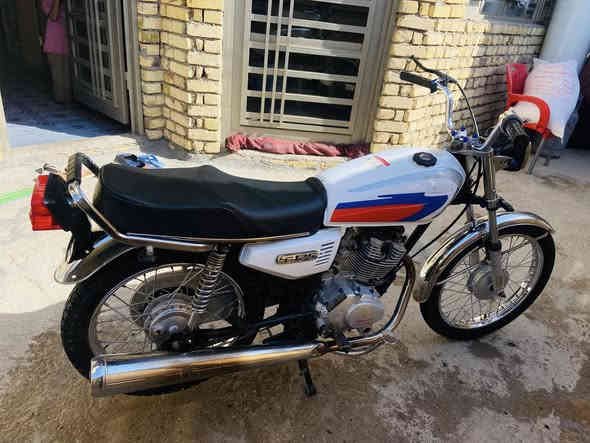 عمي وينة اليدور بلاش دراجة نضافه فول محرك 
المكان القاسم 
السعر ٢٧٥ قفل ***********
