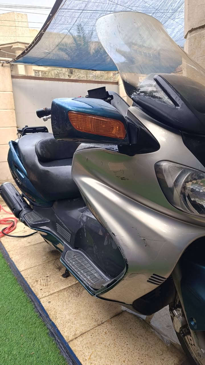 السلام عليكم سكاي ويف 650 برجمان الدراجة نضيفة جدا ماشيه 40 الف تقريبا بلادية مملعوب بيها شرط شلعة ومعدل الدراجة بدون رقم مكاني بغداد البلديات السعر 13 $ ورقة للأستفسار ***********
