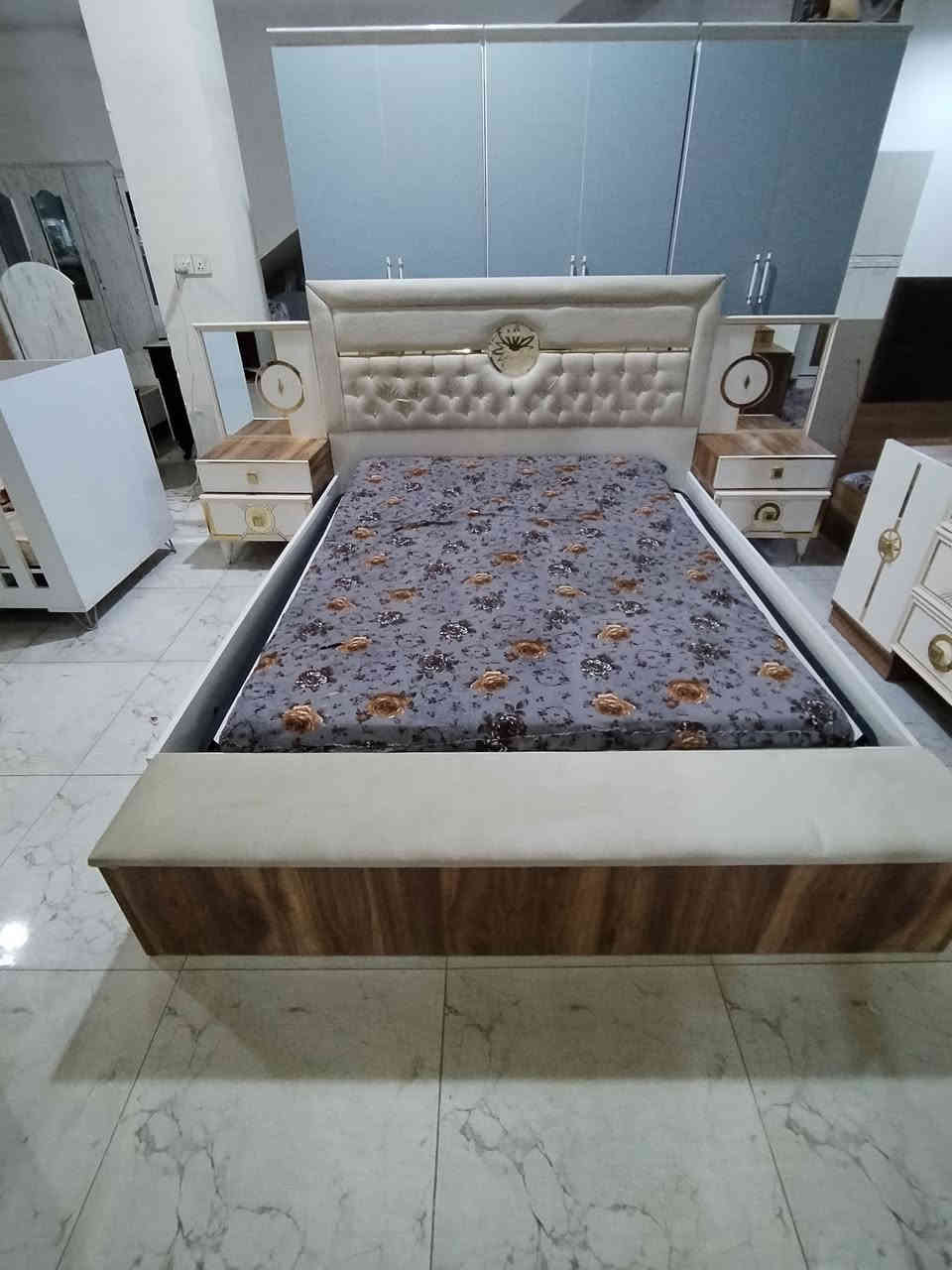 غرف نوم تركي 9قطع مستعمل كلش قليل للستفسار ***********
