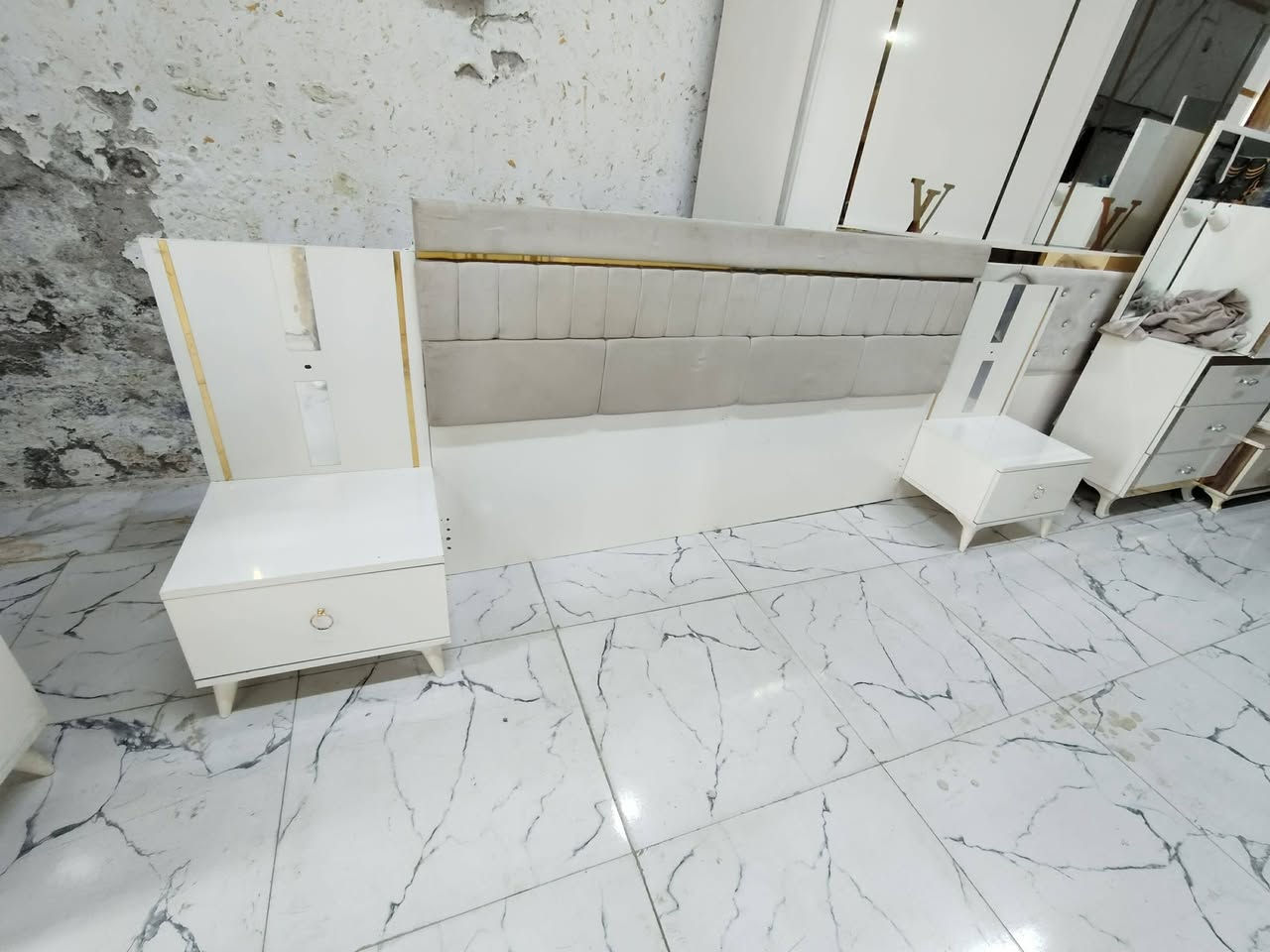 غرفة تركي 5قطع نظام ابواب ❤ ✨
نظافة 95 / 100 ❤✨ 
السعر 450 مع الشد 🪛ونقل 🚙
داخل بغداد متوفر توصيل لجميع المحافظات 🇮🇶
سكرين للغرفه والحجز خاص @إشارة


**إذا كنت صاحب هذا الإعلان وتريد حذفه لأي سبب، رجاءا أرسل رسالة إلى الدعم الفني**