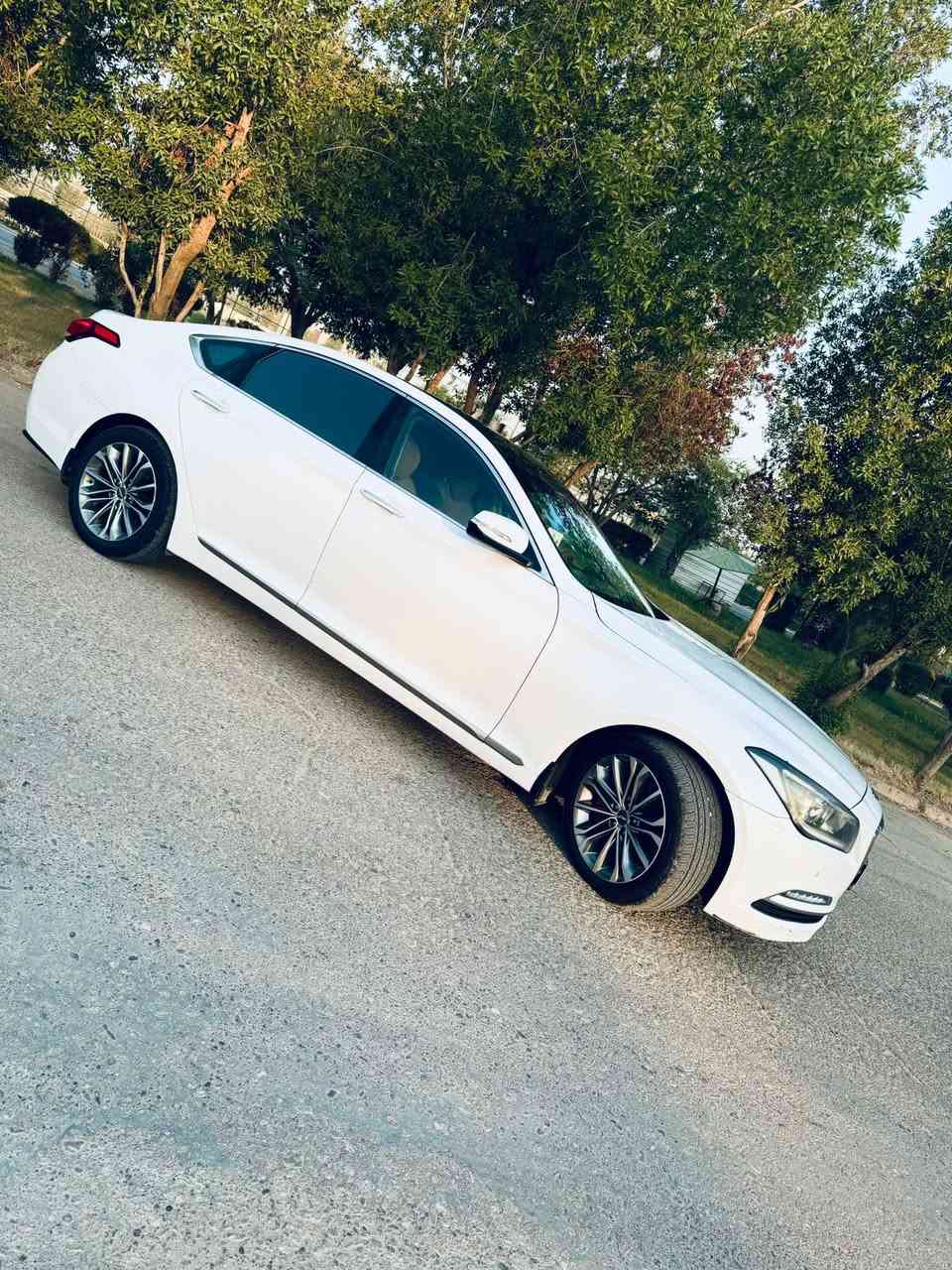 جنسيز g802015 كوري أصل.
المحرك (V6) بسعة 3.8 لتر

بأسمي شخصيا

 _. كشنات أمامية كهربائية ()+ تبريد وتدفئة المقاعد جلد

_. رادار أمامي، خلفي، وجانبي نقطة العمياء

_. تحديد مسار + تنبيه الخروج عن المسار

_. علامة ترحيب (شعار جينيسس) عند الاقتراب

_. حساسات أمامية وخلفية 360 درجه

_. مرايا تعتيم ذاتي + قلاب + هيتر + شعار جينيسس

_. لايت LED نهاري وليلي + عدسات زينون عالي/واطي أوتو

_. خاصية الصعود المريح (الكشن يرجع للخلف مع الستيرن عند النزول )

_. خفض صوت التبريد والصوت تلقائياً أثناء الاتصال

_. نظام صوتي Lexicon بـ 17 سماعة

_. 4 وضعيات قيادة: عادي – إيكو – سبورت -ثلوج

_. ستيرن كهرباء 

_. كير  8 نمر . شفتات ستيرن

_. بانوراما كامل

. خزن ميموري لوضعيات الكشن

_بردة خلفية كهربائية تنزل عند الرجوع للخلف + جوانب 2 خلفيات

_. تبريد 3 مناخات منفصل

_. جام أوتو (4 جام)

_مانع تصادم+ قياده ذاتيه+ مثبت سرعة ذكي يحافظ على المسافه بينك وبين السيارة الامامية

_.ترحيب عند الاقتراب وبصمة ابواب  

سيارة احلة من صور+ إدامة كاااملة للسيارة من مجموعة البنزين بالكامل+ غرفة احتراق+ صدر امامي خلفي+ تخم تاير وبطارية جديدة يعني كلشي متصرف عليهة

كير محرك تبريد عل شركة 

السعر 187

المسيب 

***********

غير متواجد ع الفيس 

وتساب. او اتصال ع الخط متوفر
