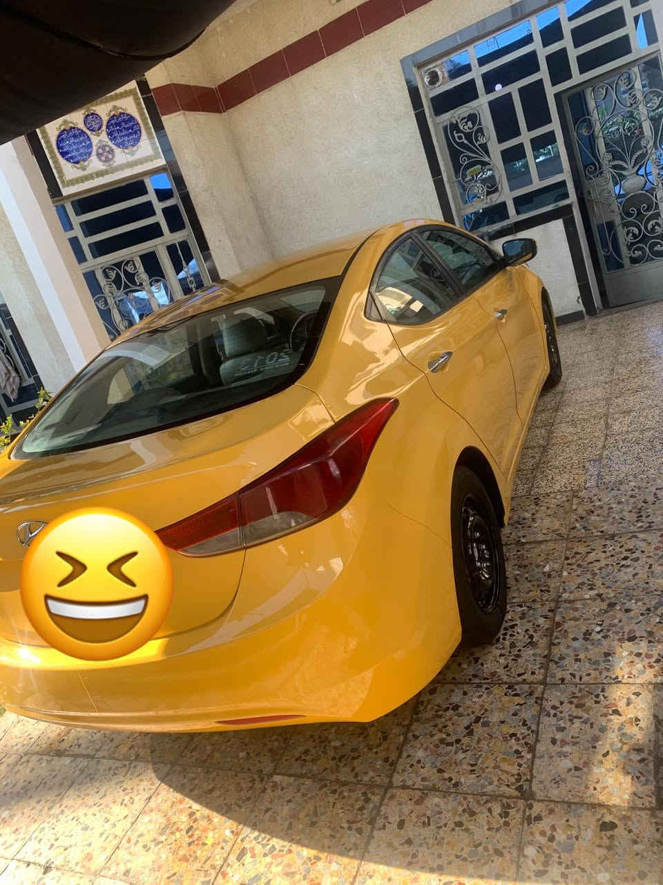 السلام عليكم 
النتره 2013 خليجي فول مواصفات 
محرك ١٨٠٠ 
ماشيه ٢٨٠ الف 
تخم تاير جديد
صدر امامي خلفي جديد 
فول تحكم ستيرن 
مري شفط 
اشاير مري 
فتحه 
داخل صاج 
تبريد ثلج 
هيئه غرامات مصفره خط جوال رقم انكليزي جديد هزه جديده 
ملاحظه بيه طخه جاملغ الخلفي ايمن وجاملغ امام ايسر مبدل 
عنوان بغداد اليوسفيه ناحيه الرشيد 
سعر 108 بيه مجال بسيط 
***********
