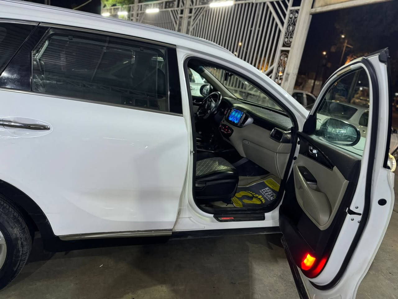 كيا سورنتو موديل 2016 

🔥 مواصفات 🔥 

خليجي 

6 سلندر

بصمه 

شاشه وكامره دواره 

كشنات جلد تتفئه تبريد 

كشن كهرباءي متحرك 

شاشه كامره دواره 

حساس خلفي امامي

تحكم استيرن جهتين 

مري شفط 

اشاير بالمري 

جنطه كهرباء

 لايت لد نهاري ليلي زنون 

دبل شباك

سبير ما نازل 

 7 راكب 

3قطع تبريد 

سيارة جديده
رقم بغداد  انكليزي 

السعر 195 بيه مجال حك الجيه 

سياره جديده وجاهزه مكينه وكير وتايرات وتبريد

الاستفسار 

*********** ساب
