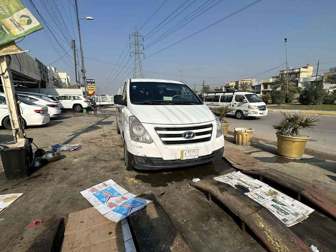 سيارة ستاركس فان موديل 2018 رقم بغداد ب اسمي جاهزة للاخير ونضيفة مكاني بغداد  السعر 155 بيها ملاحظات بسيطه 
***********
