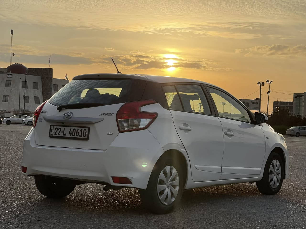 السلام عليكم
سعر ١١٠ ورقة 
نوع سيارة : تويوتا يارس 
موديل : ٢٠١٧ 
ماشية : ١٣٧ الف كم 
حجم محرك : ٤ سلندر ١.٣ 
وارد خليجي جاملغ بونيد صبغ بدون دواخل بدون ارباك بس رش بدون حادث 
تحويل غرامة شرط 
سنوية جديد 
كير محرك صدر كل جديد
مكان اربيل 
***********
