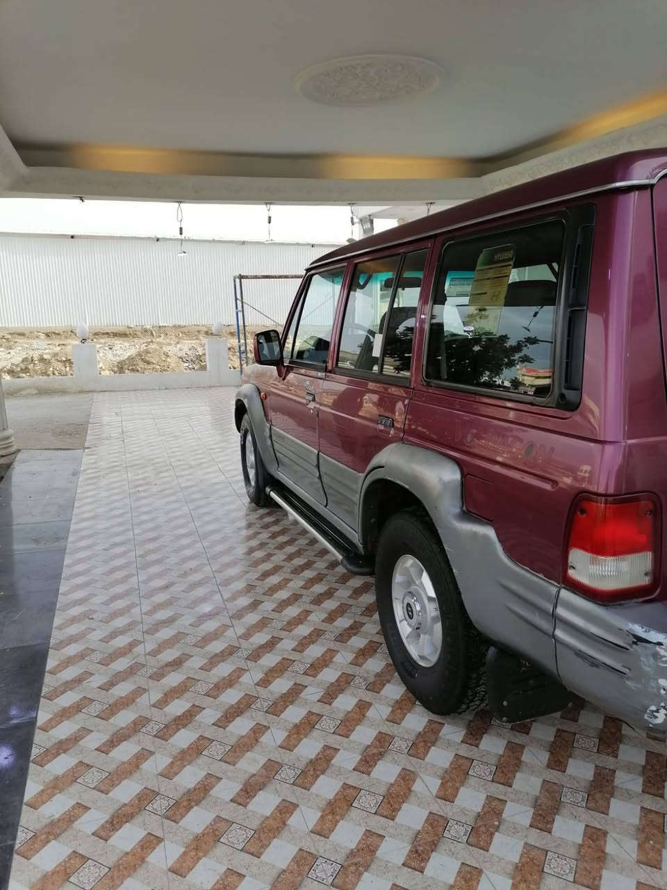 السلام عليكم كالوبر للبيع الموديل 2001 سيارة جاهزه كير عادي رقمها انكليزي الاستفسار على الرقم ***********
