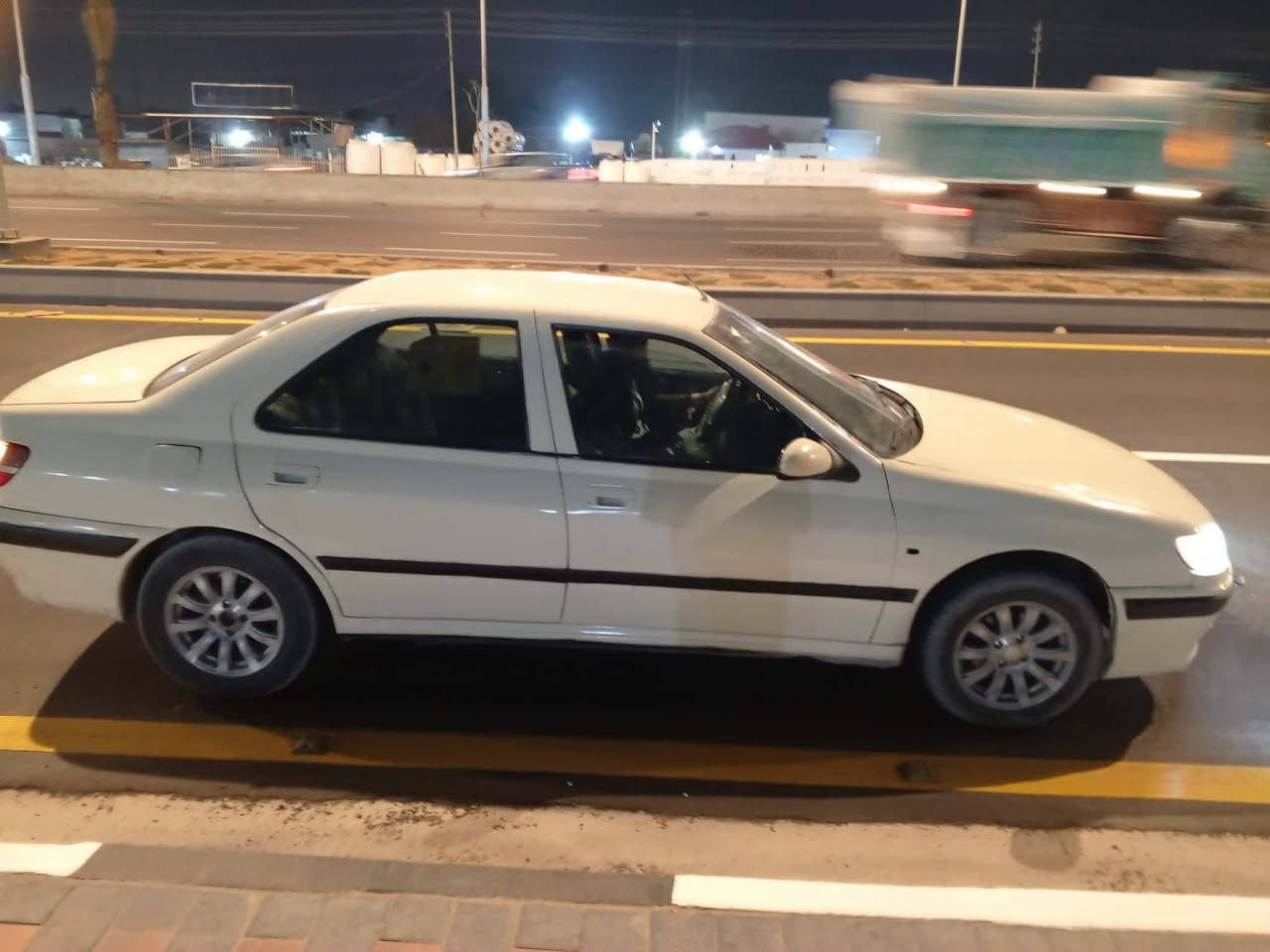 بسم الله
بيجو فرنسي 406 🇫🇷
موديل 2001 سنويه بأسمي
مشروع وطني مداور ثاني يوم 
صبغ عام لجماليه🦋
حداديه مكفوله 👍
گير ومكينه مكفوله 👍
كهربائيات شغاله 👍
دوشمه جديده 🆕
تايرات نص عمر 🛞🛞
غير متواجد ع الفيس عوان النجف ناحيه الرضويه 🏠
الاتصال على الرقم *********** 📲
سياره ماعايزه شي الحمدلله
