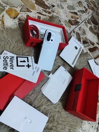 اخوان جهاز وان بلص 13s نضافه ١٠٠ب١٠٠ اغراض كامله مع كفر ولاسق صحه البط...