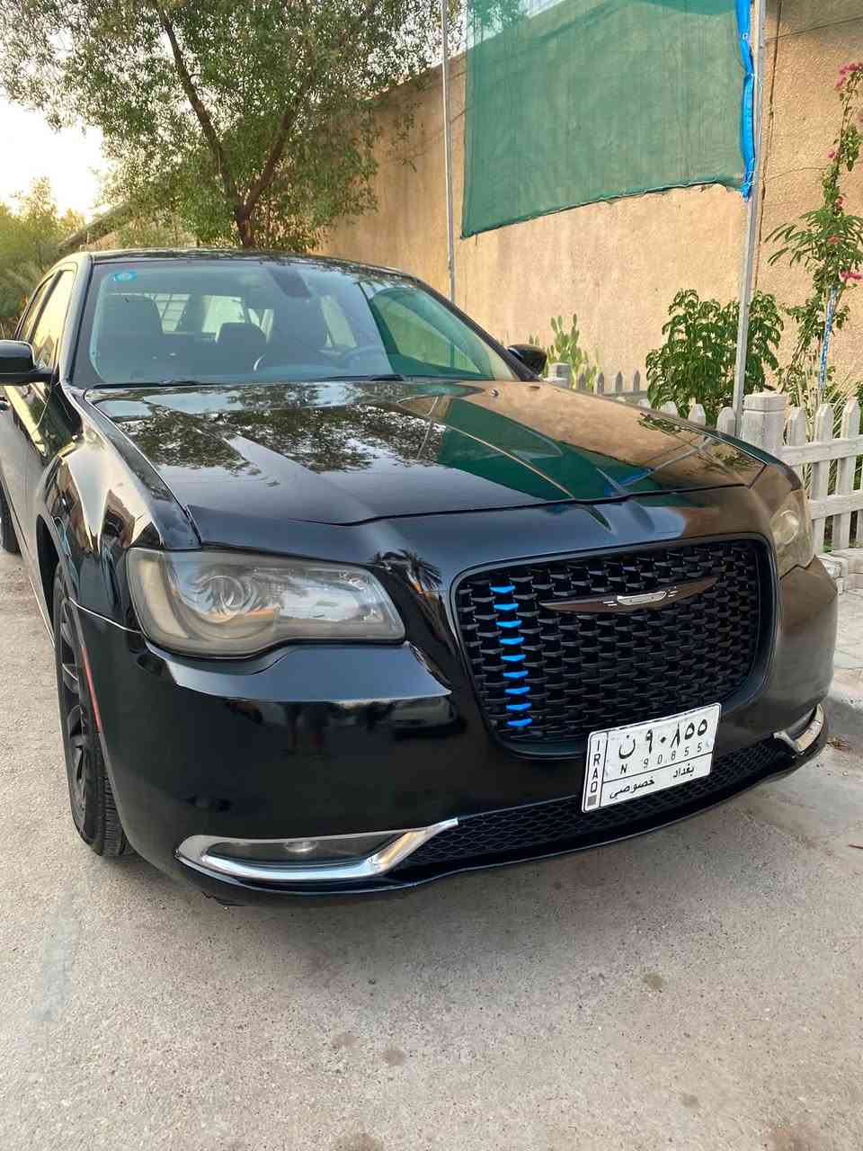 السلام عليكم
كرايسلر اوباما C300
الموديل ٢٠١٥
وارد أمريكي (صور الحادث داخل المنشور)
جاملغ وبنيد (بابين كلير عكس السايق بدون حادث )
المواصفات 
بصمة تشغيل 
تشغيل عن بعد 
كشنات جلد تدفئة تبريد 
كير ماوس 
كشنات كهرباء 
سستم صوت 

مكينة ٣٦٠٠ (٦سلندر) كفالة
كير ٨ نمر كفالة
ماشية (١١٥ الف ميل) استخدام شخصي 
التبريد ثلج مسويلة إدامة كاملة 
السعر المطلوب ١٨٠ وبيهة مجال 
للاستفسار
***********
