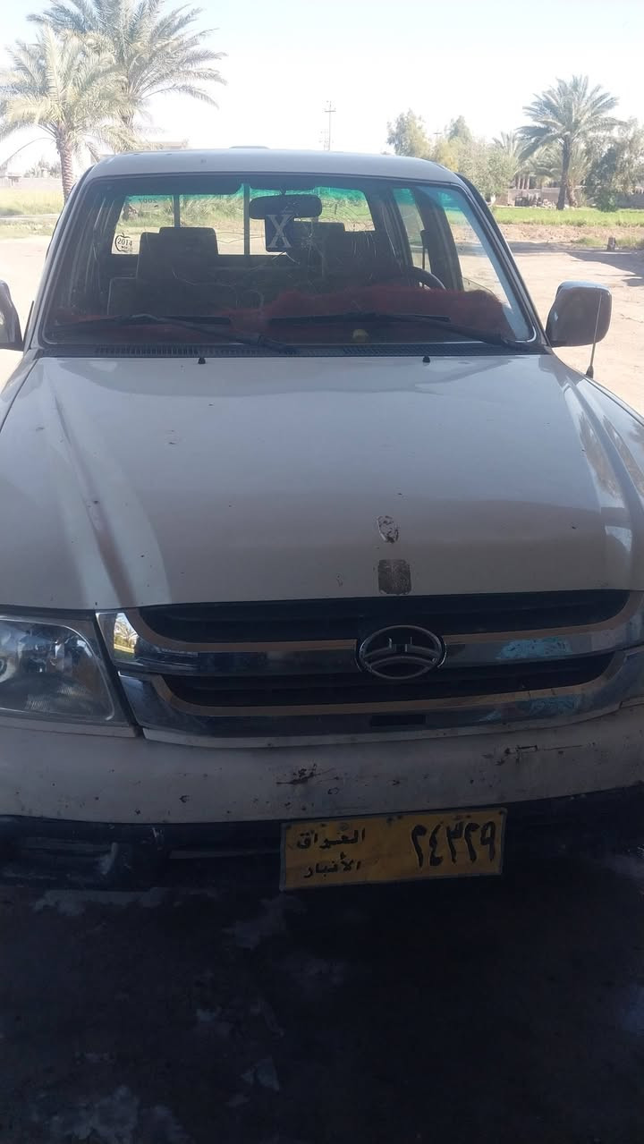 السلام عليكم للبيع سوبر دير ٢٠٠٧ بلاديه محرك كير امكفوله رقم انبار تحويل مباشر 
الرقم *********** محرك جديد
