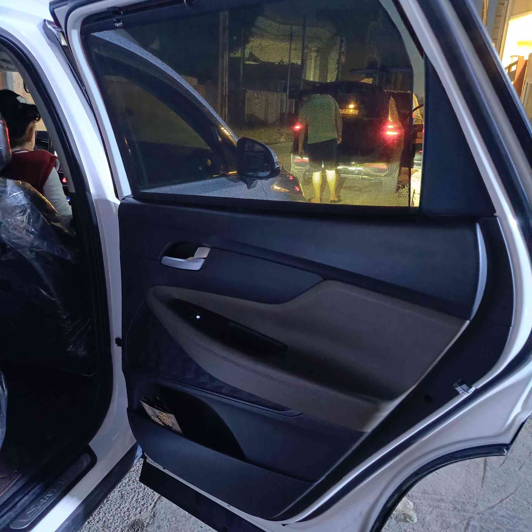 هونداي سنتافي 2020 خليجي للبيع فقط
ماشيه 70الف
محرك 6 سلندر 3500
باتري جديد قبل شهرين
 ٤ كامرات ٣٦٠ درجة
حساس امامي خلفي
٧ راكب
ويل كب حجم 19
صندوق كهرباء ذكي يفتح عند التقرب من السيارة
بصمة
تشغيل عن بعد
رقم بغداد الانكليزي
سنوية لحد 2030
انظمة قيادة
eco-sport-smart-standard
٣ قطع تبريد
شاحن وايرليس
مري شفط + ترحيب
انارة ليد بالمراية والمقبض
كروس سرعة
اوامر صوتية
شاشة ابل كار بلي + اندرويد اوتو
تبريد بيانو ومنفصل
ثلاجة بالجكمجة
كشنات جلد 
الكشنات الامامية كهرباء
منافذ يو اس بي للمقاعد الخلفية
ايرباكات
شفتات ستيرن اوتو تحول كير عادي عن الاستخدام
قمارة بناروما
داخل قرميدي
للاستفسار الاتصال او واتساب موجود 
***********
السعر المطلوب 35مليون بيهه مجال بسيط حك الجيه
