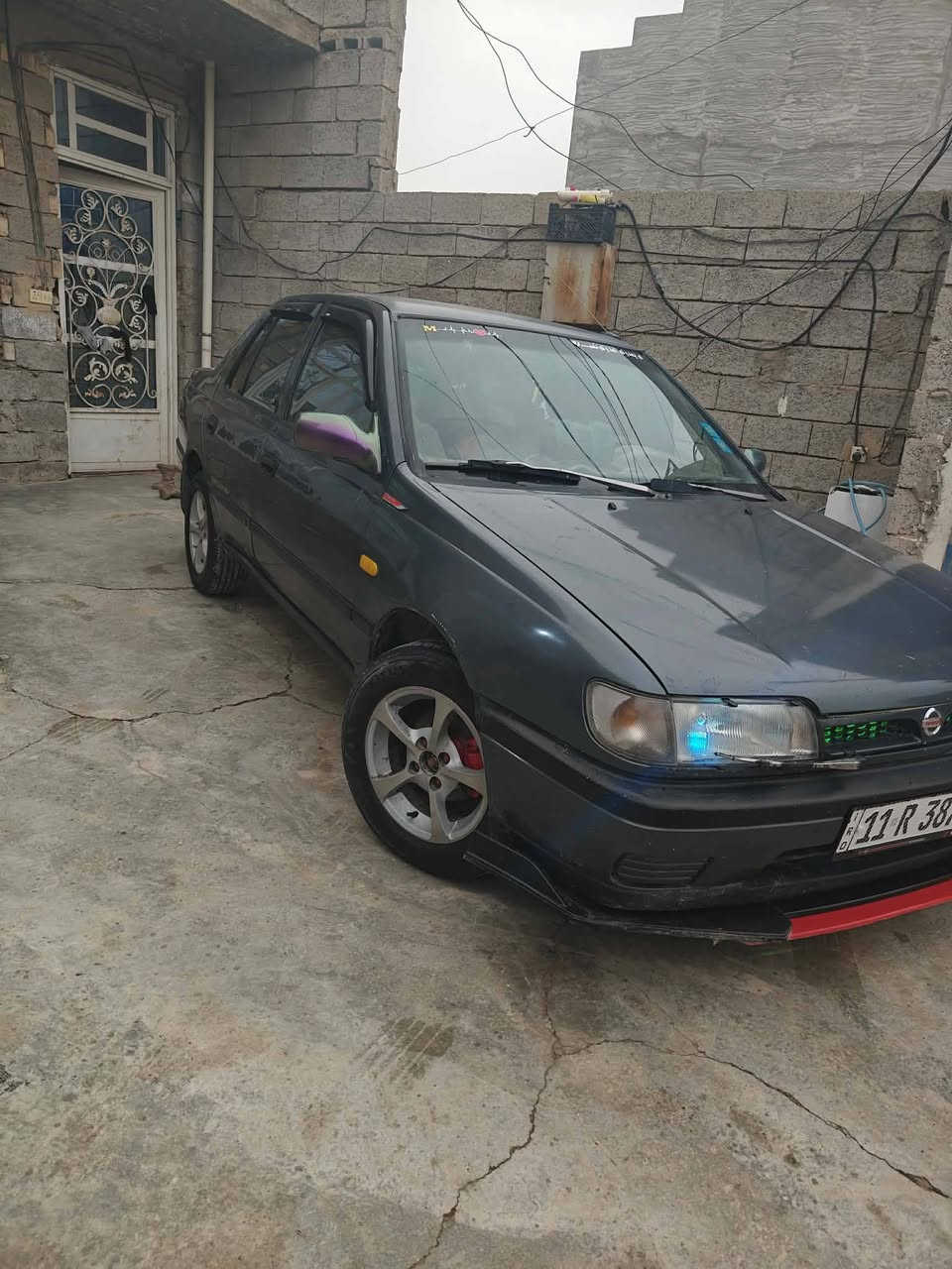 هزه جديد السيارة جاهزه ماكو نقص
كير محرك شرط صدر شرط
تخم تاير جديد  كهربايات كل شغال
تكريت القادسية***********
السعر ٤٠ وبي مجال
