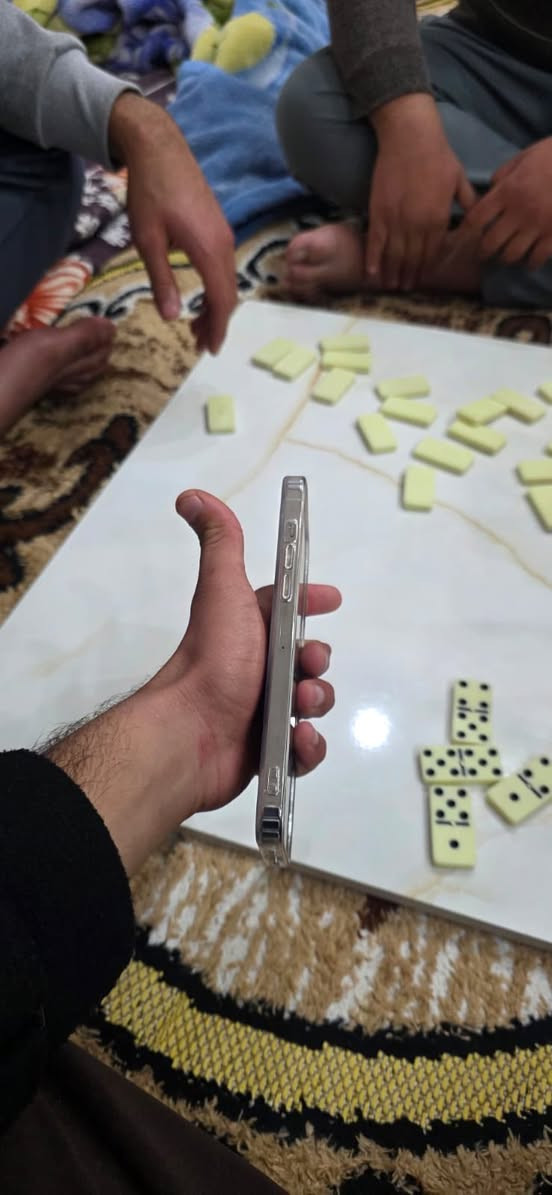 13 برو ماكس بطاريه 94 بلاديه جهاز وتر ممفتوح مكاني بعقوبه *********** سعر 600 وبي مجال لشراي
