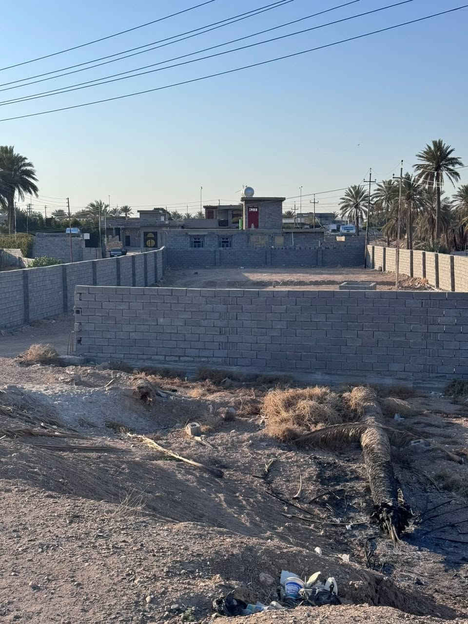 سلام عليكم
توجد. 1500 متر. البيع. الوجه 21.والنزال.71.
على الشارع العام مباشر.  جنس العقار. طابو زراعي ملك صرف. العنوان. فلوجه. الزويه مابين الجسرين !
***********
***********
