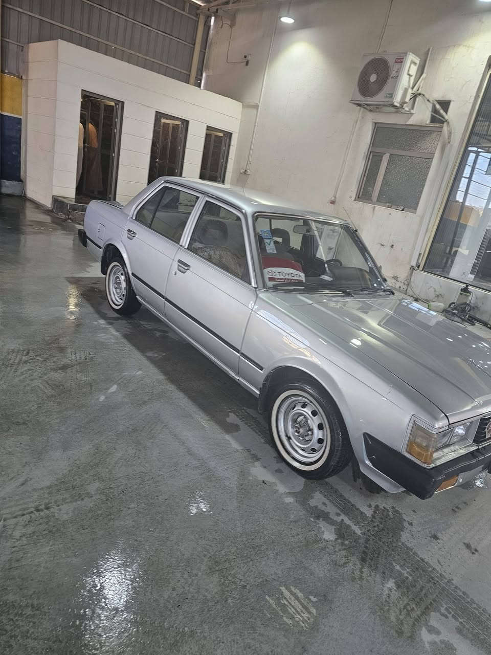 بسم الله الرحمن الرحيم 
#للبيع او المراوس 
تيوتيا كرونا موديل 81 رقم بغداد دولي تحويل ثاني يوم  سنوية لل29  محرك 18 
كير محرك شرط الشرط 
كهربائيات كلهة شغالة كيجات كلهة شغالة حماوة بنزين سرعة ساعة كلهة شغالة 
صدر شرط الشرط السيارة مابيهة طسة 
تبريد شغال السيارة ما ملعوب بيهة
صبغ عام جمالية مابيهة ضربة 
السيارة حلو احلة من الصور تجي وتشوف بعينك 
مكان السيارة تكريت 
السعر 50 بيها مجال 
للاستفسار ***********
