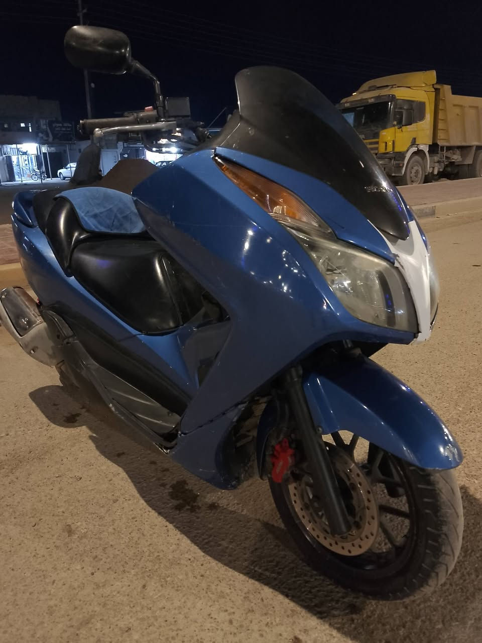 دراجه فورزه 0/12 كفاله كلشي ما عوزها تشغل و تطلع مواصفاتها معروفه 
مكاني كوت 
صورها واضحات الشراي يخابرني او يراسلني خاص
***********
