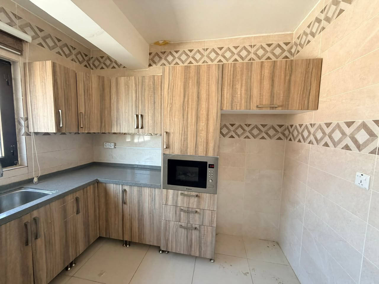 للبيع كاونتر كامل مع ملحقات
العنوان بغداد / المنصور
***********
