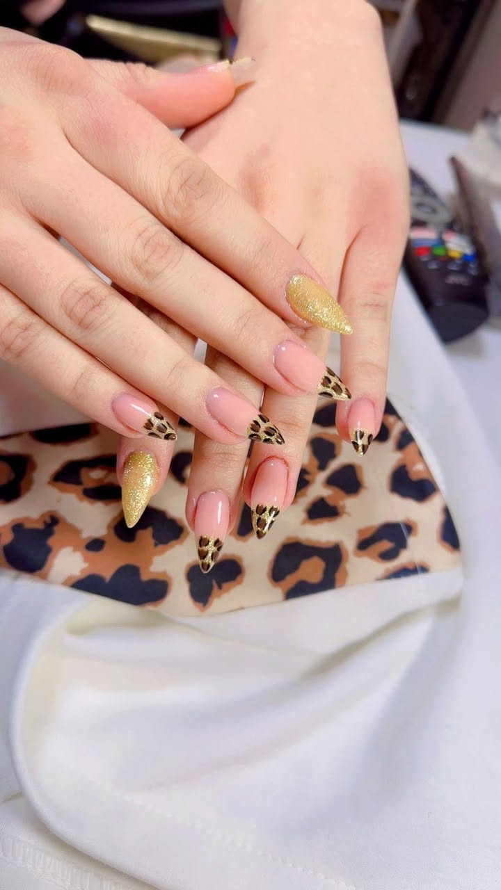 شغلنه جميل مع الحنه😍😍


**إذا كنت صاحب هذا الإعلان وتريد حذفه لأي سبب، رجاءا أرسل رسالة إلى الدعم الفني**