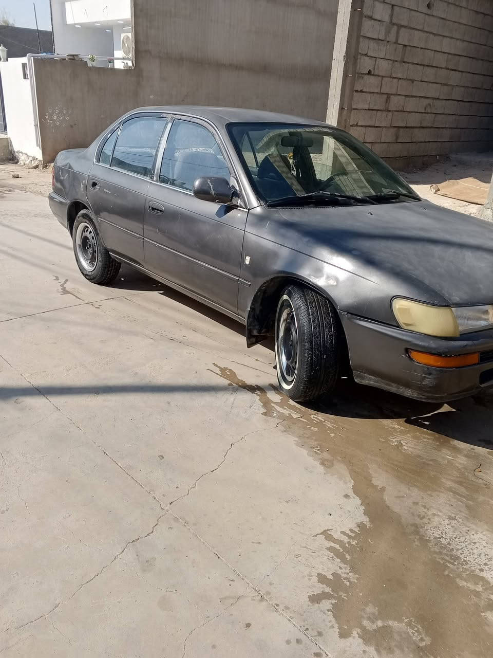 كورلا موديل 1991
مكان السيارة كركوك 
رقم السيارة نينوئ 
47 بيها مجال حك الجيه 
***********
***********
