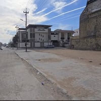 كوت الحجاج • ٢٥٠م • ركن شارع ٢٠م