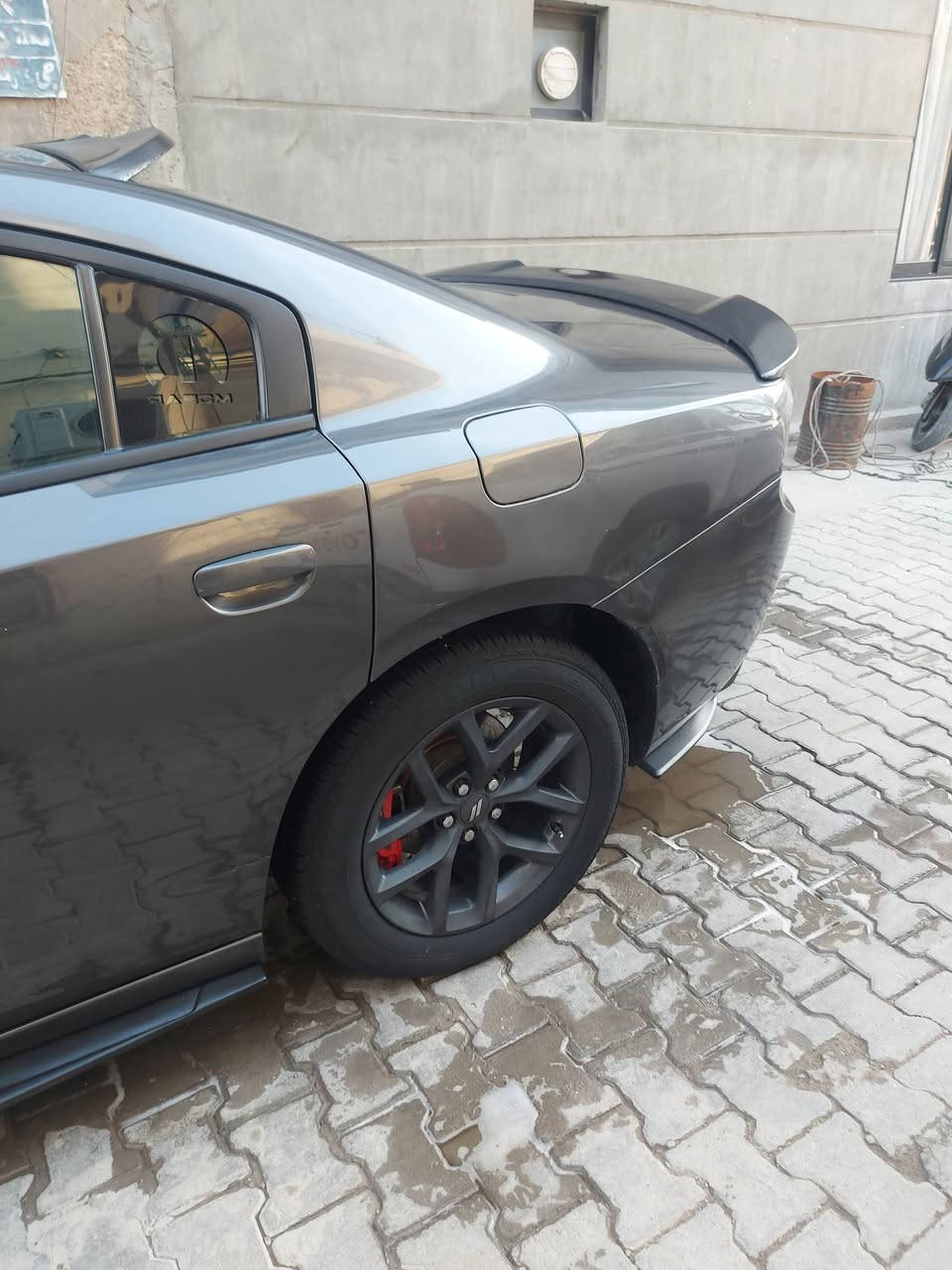 سلام عليكم تفاصيل داخل الصور
