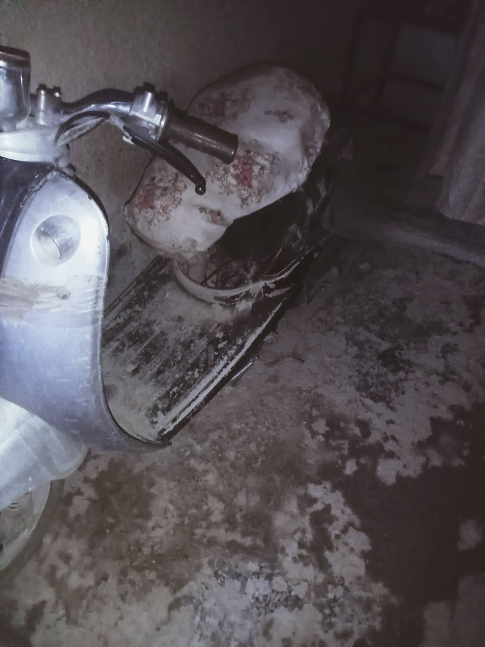 سلام عليكم شباب دراجه للبيع عنوان البلديات سعر 70الف رقم الهاتف ***********
