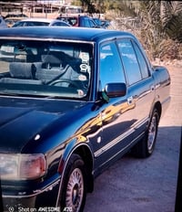 إسلام عليكم ورحمة الله وبركاتة كراون ارنب سياره ايسر بلاد مكفوله مكينه...